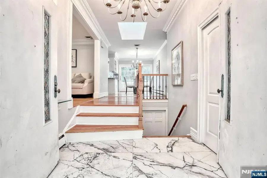 868 Meadow Lane, Franklin Lakes, NJ 07417 - Image #3