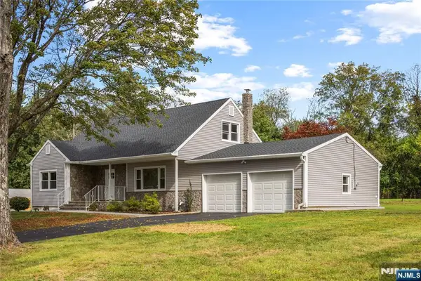 14 Kim Lane, Washington Township, NJ 07840