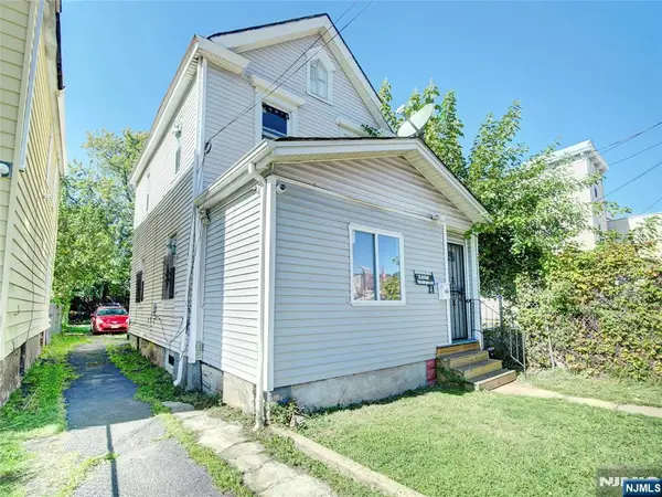 21 Augusta Street, Irvington, NJ 07111