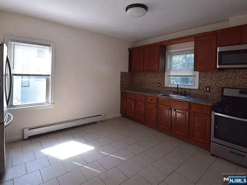 488 Heywood Avenue, Orange, NJ 07050 - Image #2