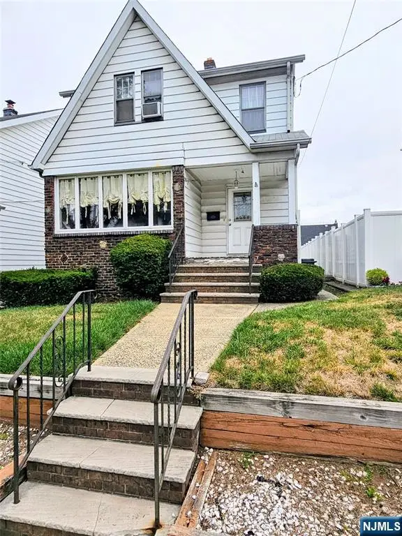 449 Jauncey Avenue, Lyndhurst, NJ 07071 - Image #1