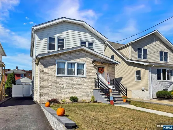 19 Rutherford Place, North Arlington, NJ 07031