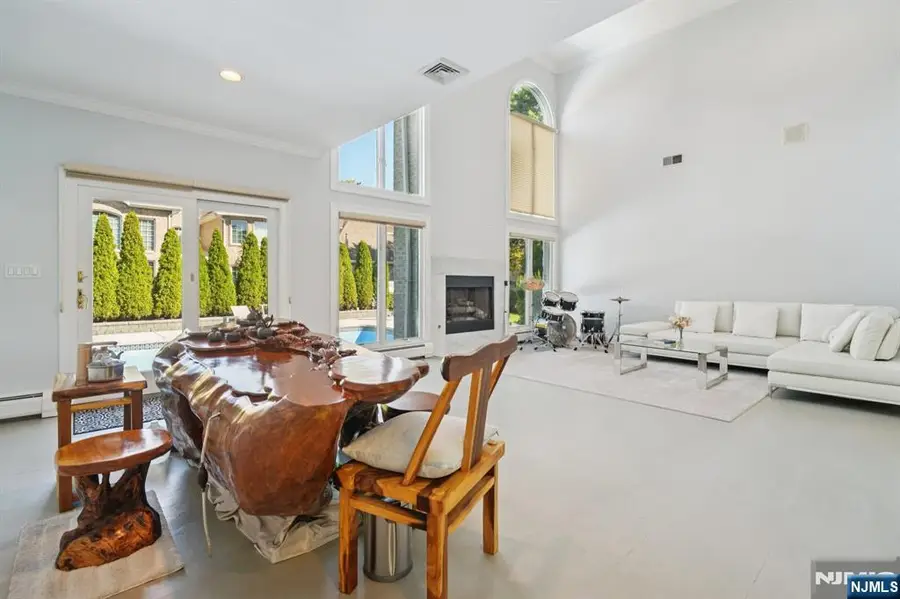 32 Laurie Drive, Englewood Cliffs, NJ 07632 - Image #3