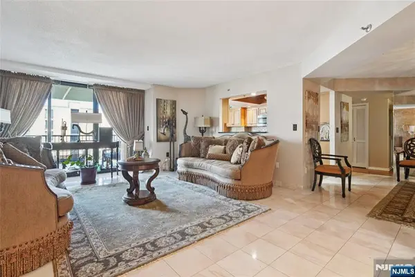 245 Prospect Avenue 5B, Hackensack, NJ 07601