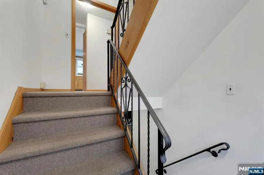 426 Broad Street, Carlstadt, NJ 07072 - Image #2