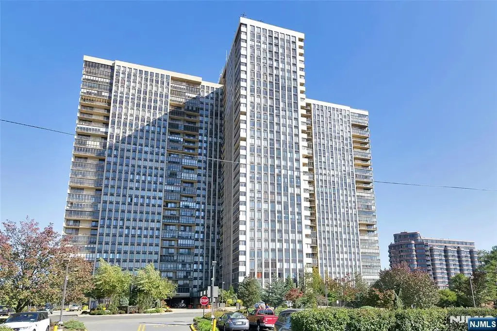 200 Winston 509, Cliffside Park, NJ 07010 - Image #1