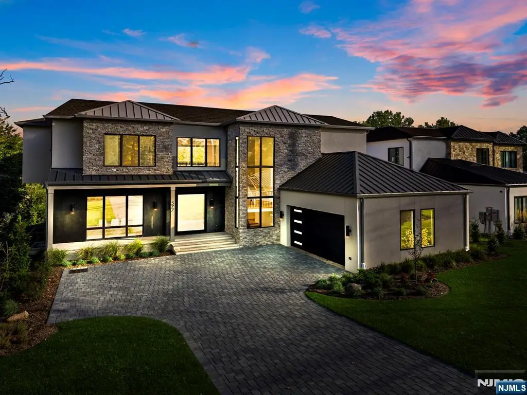 577 Floyd Street, Englewood Cliffs, NJ 07632 - Image #1