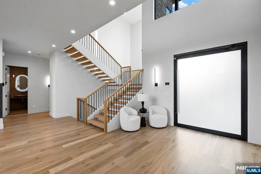 577 Floyd Street, Englewood Cliffs, NJ 07632 - Image #3