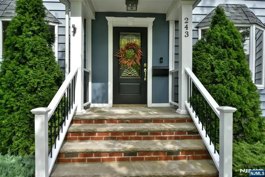 243 Cleveland Avenue, Hasbrouck Heights, NJ 07604 - Image #3