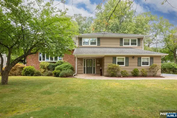 37 Dalewood Road, West Caldwell, NJ 07006