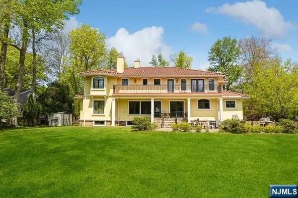 214 Durie Avenue, Closter, NJ 07624