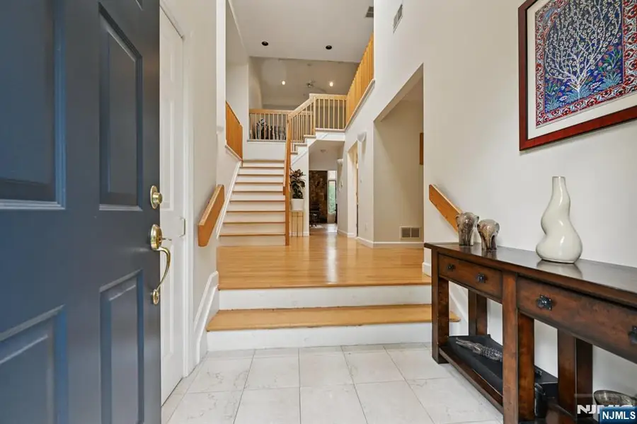 8 Sherwood Drive, Mountain Lakes, NJ 07046 - Image #3