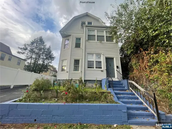 10 Charles Street, East Orange, NJ 07017