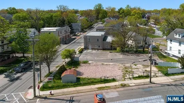 15 W Hamilton Avenue, Englewood, NJ 07631 - Image #1