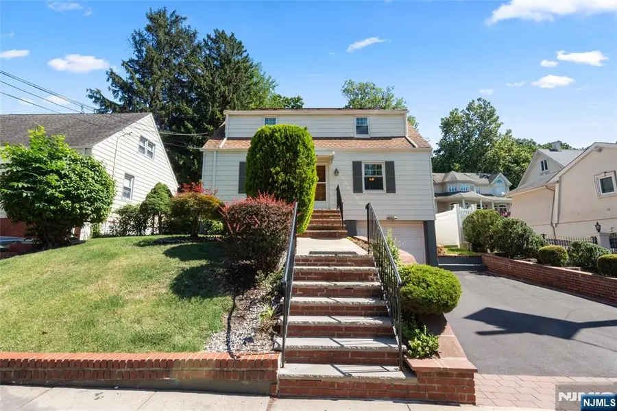 692 Passaic Avenue, Kearny, NJ 07032 - Image #2