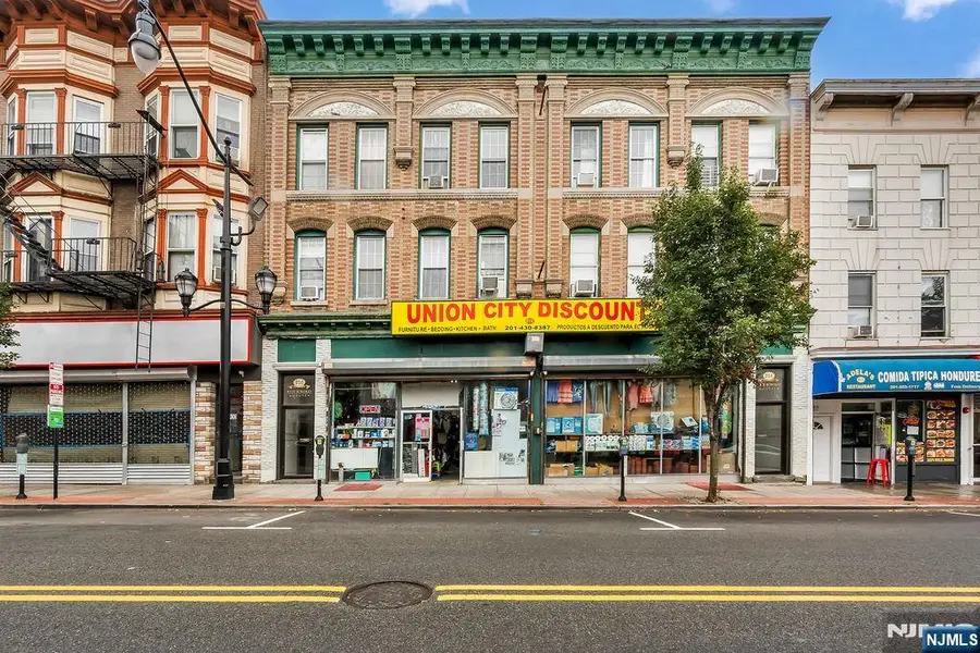 814-816 Summit Avenue, Union City, NJ 07087 - Image #2