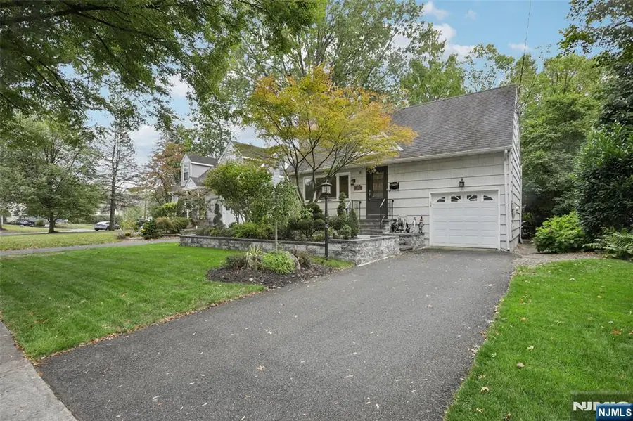 322 Marshall Street, Ridgewood, NJ 07450 - Image #3