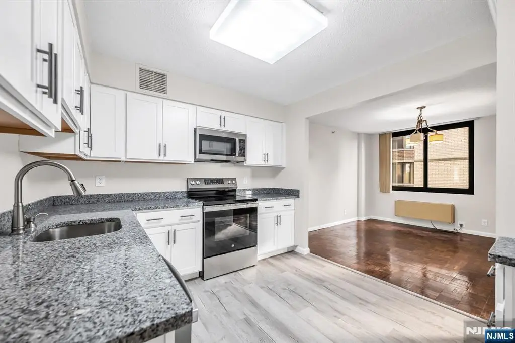 326 Prospect Avenue 6J, Hackensack, NJ 07601 - Image #1