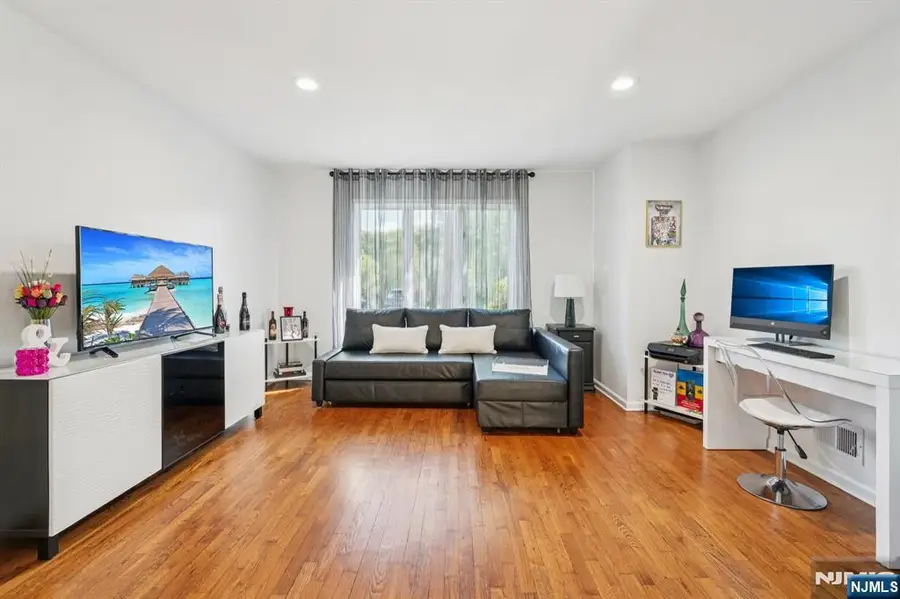 93 Frost Lane, Mahwah, NJ 07430 - Image #3