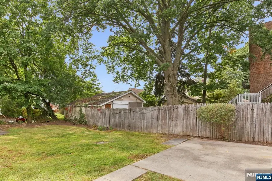 200 Montgomery Street, Bloomfield, NJ 07003 - Image #3