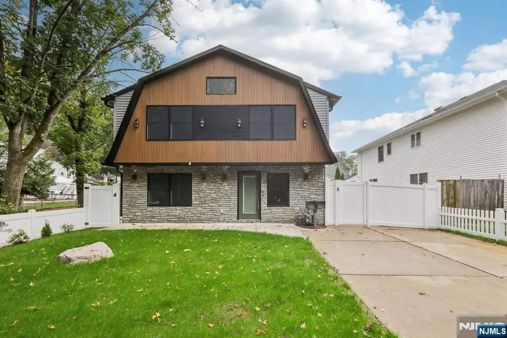 14 Redwood Street, Bergenfield, NJ 07621 - Image #1