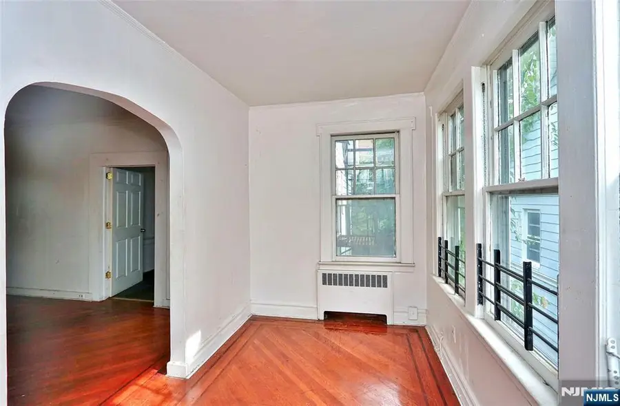 203-205 Hansbury Avenue, Newark, NJ 07112 - Image #3