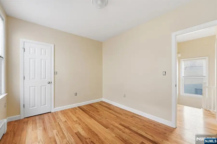 59 Ocean Avenue, Jersey City, NJ 07305 - Image #3