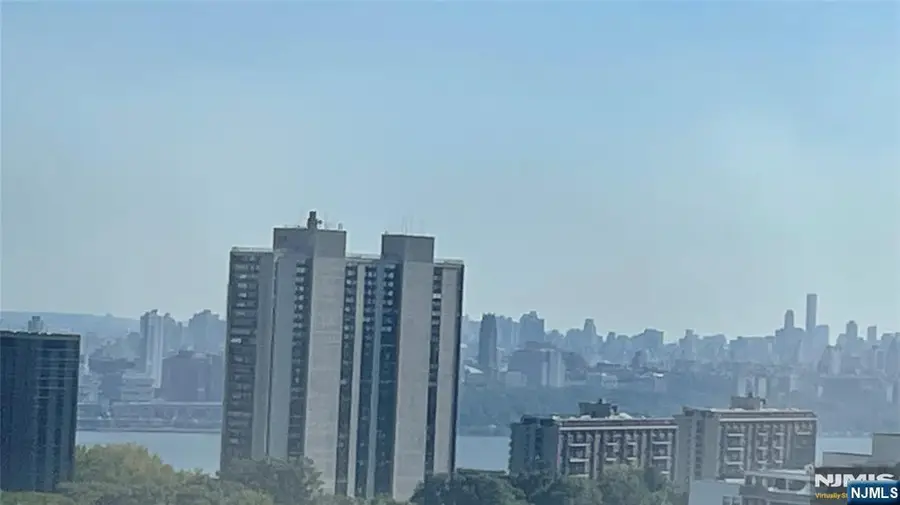 2000 Linwood Avenue 23N, Fort Lee, NJ 07024 - Image #3