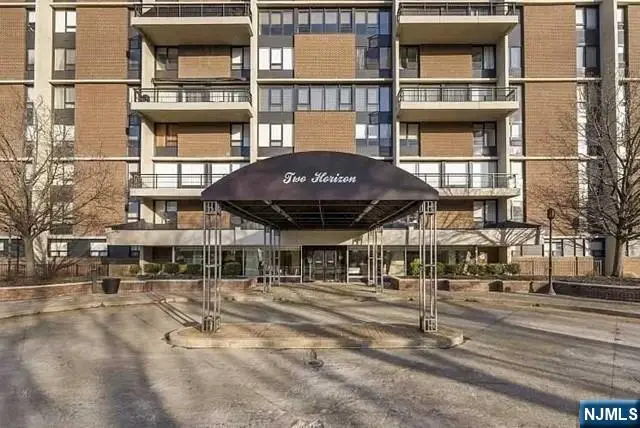 2 Horizon Road 1423, Fort Lee, NJ 07024 - Image #1