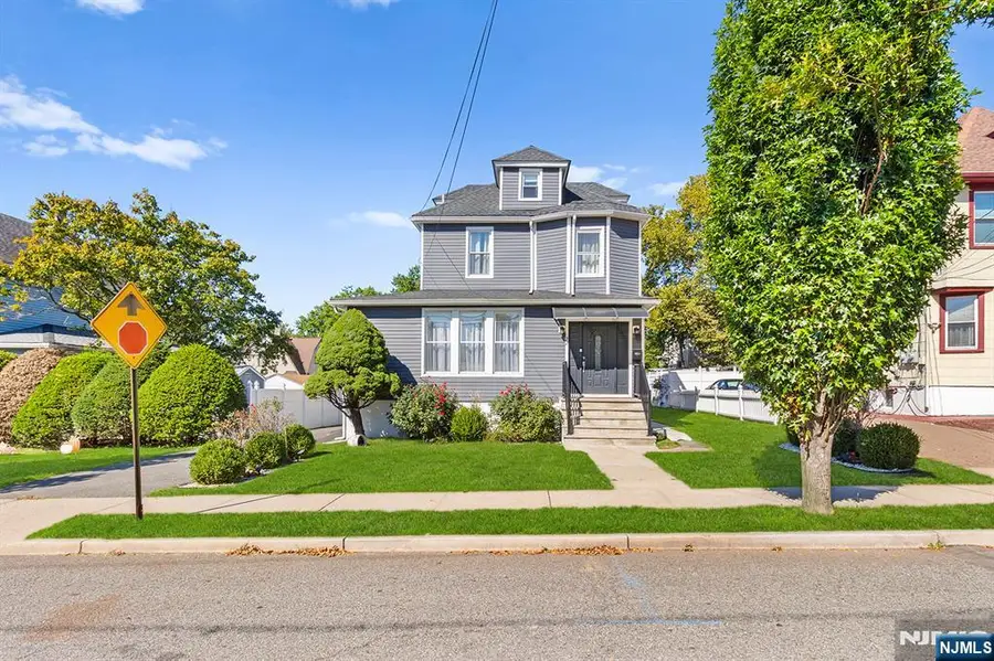 22 Euclid Avenue, Ridgefield Park, NJ 07660 - Image #2