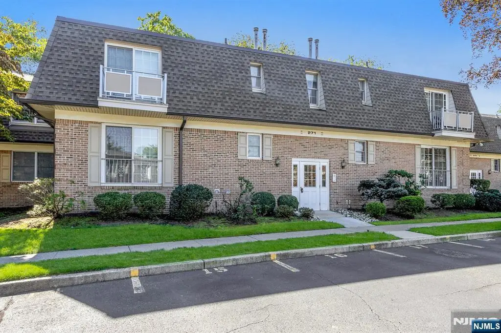 271 Collignon Way 4A, River Vale, NJ 07675 - Image #1