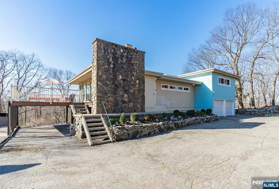 21 Skyview Road, Ringwood, NJ 07456 - Image #3