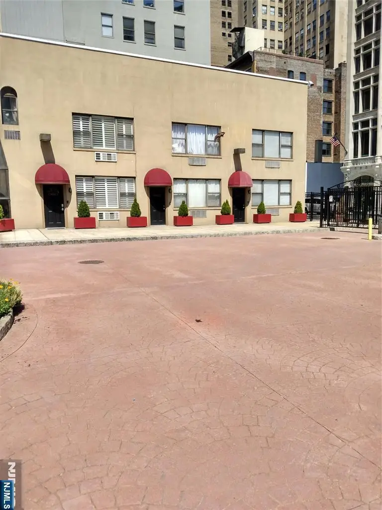 111 Mulberry Street 6J, Newark, NJ 07102 - Image #2