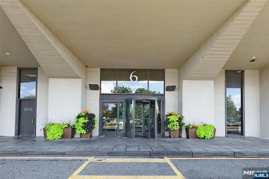 6 Horizon 2106, Fort Lee, NJ 07024 - Image #2