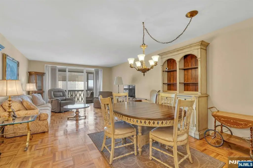 2000 Linwood Avenue 16T, Fort Lee, NJ 07024 - Image #1