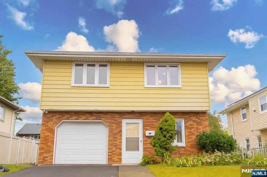 11 Roehrs Drive, Wallington, NJ 07057 - Image #2