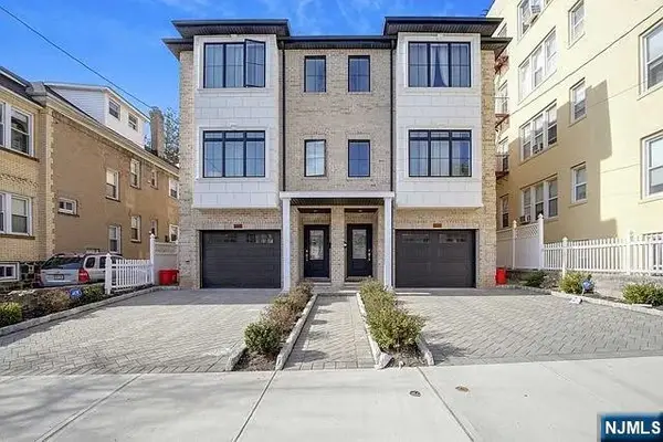 284 Knox Avenue A, Cliffside Park, NJ 07010