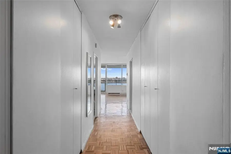 5 Horizon Road 412, Fort Lee, NJ 07024 - Image #2