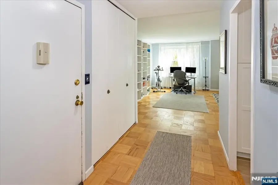 926 Bloomfield Avenue, Glen Ridge, NJ 07028 - Image #3