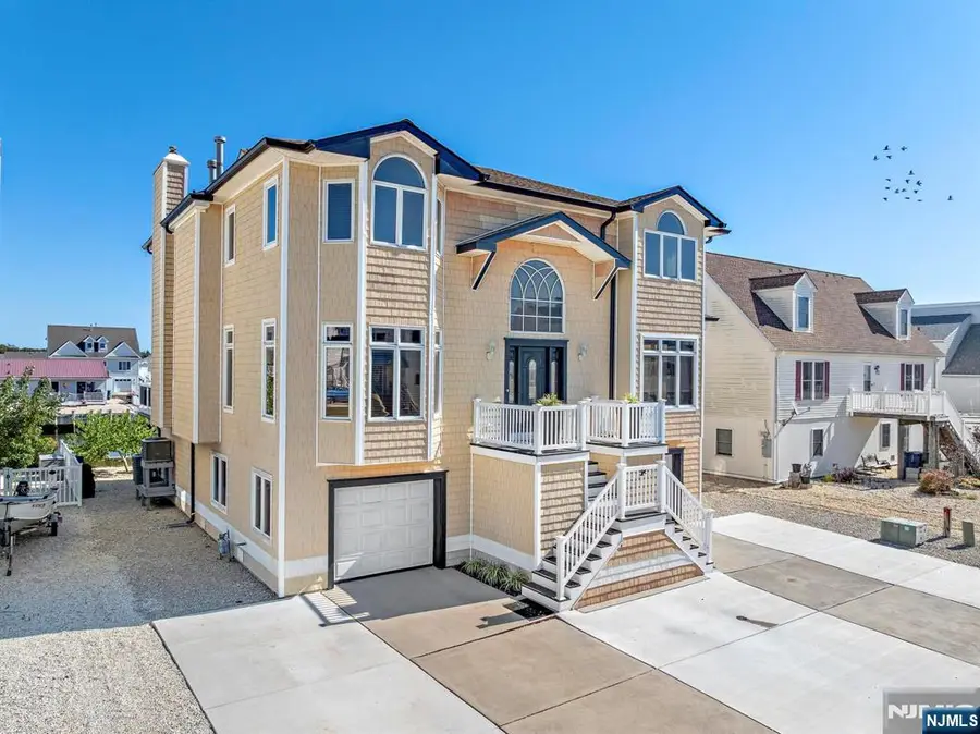 19 Maryland Road, Mystic Island, NJ 08087 - #3