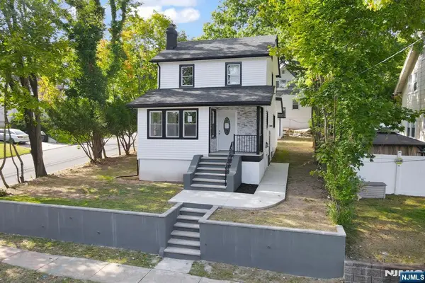 1470 Gaylord Terrace, Teaneck, NJ 07666