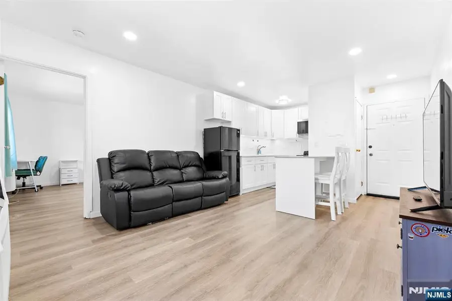 9 Vreeland Avenue 3A, Hackensack, NJ 07601 - Image #3