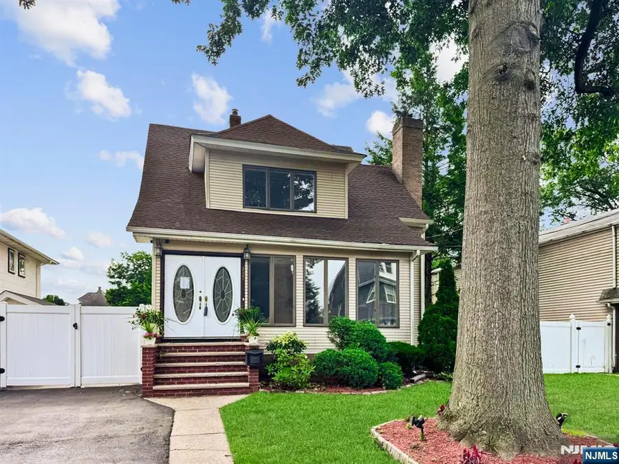 237 Elm Avenue, Teaneck, NJ 07666 - Image #2