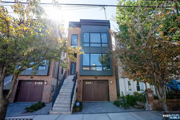 11 Irving Street 2, Jersey City, NJ 07307