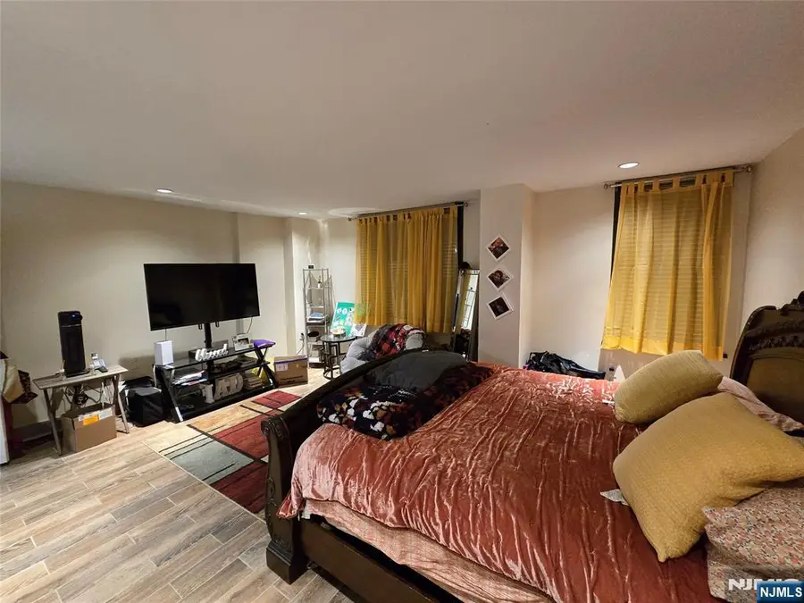 326 Prospect Avenue 1A, Hackensack, NJ 07601 - Image #2