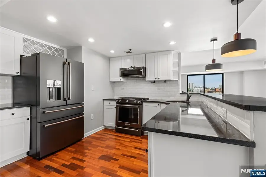 700 1st Street 11E, Hoboken, NJ 07030 - Image #3