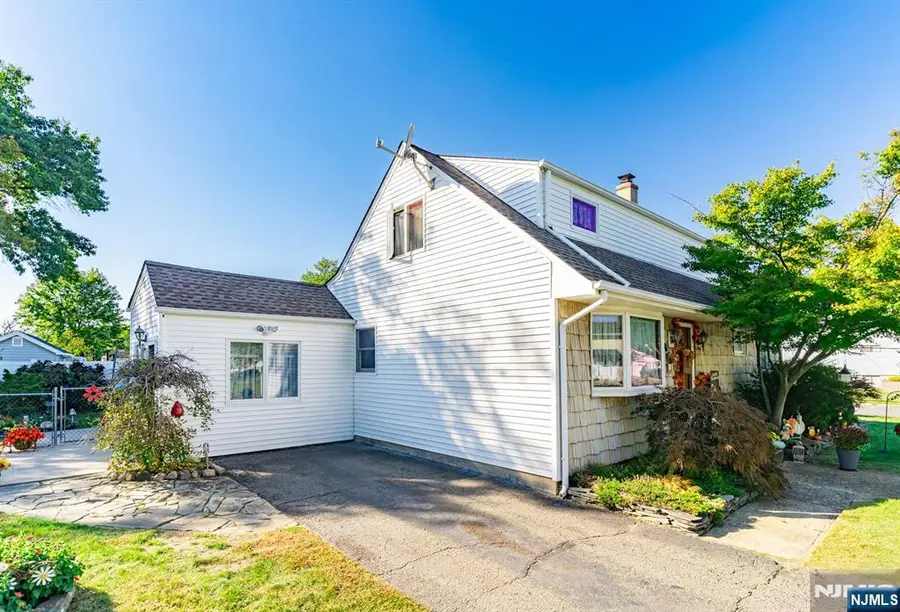 8 Lynn Boulevard, Hazlet, NJ 07730 - Image #3