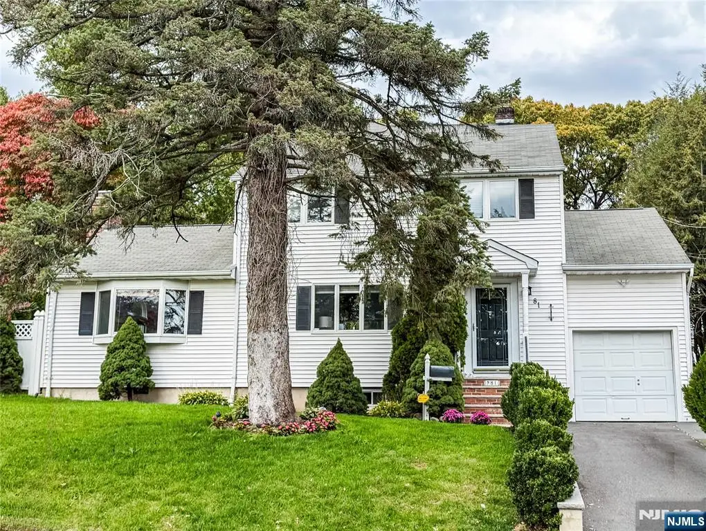 81 Dora Avenue, Waldwick, NJ 07463 - Image #1
