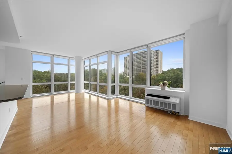 800 12th Street 302, Palisades Park, NJ 07650 - Image #2