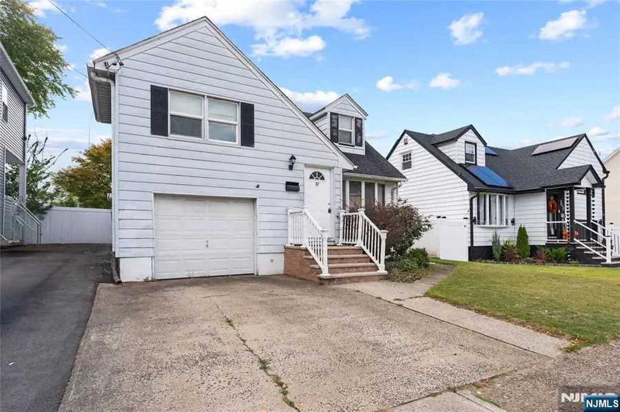 87 Pompton Avenue, Woodland Park, NJ 07424 - Image #3